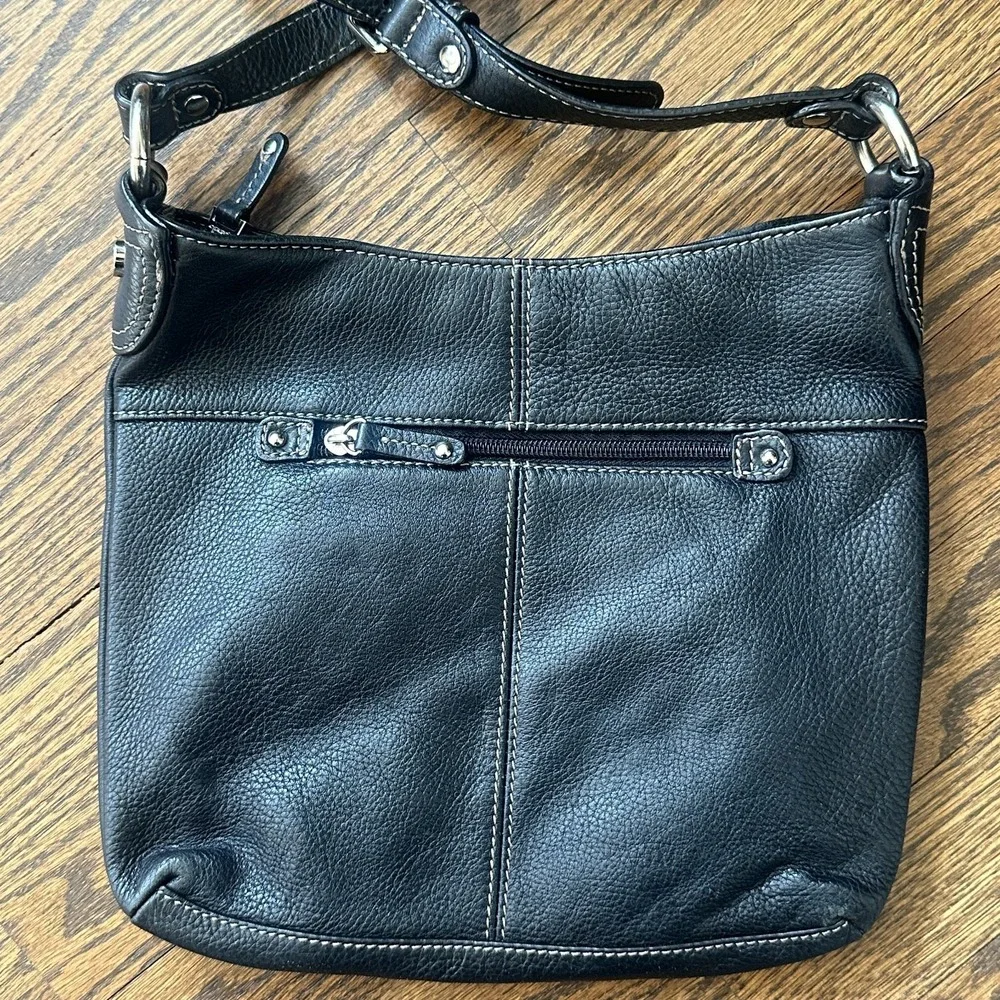Tignanello Black Pebbled Leather Crossbody Organizer Handbag Purse Multi Pocket